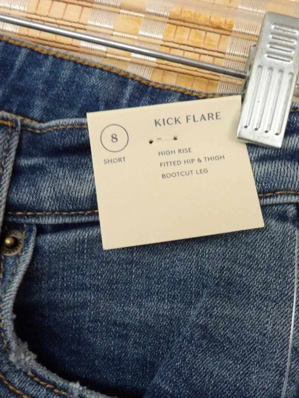 NWT Women's Universal Thread Size 8S High-Rise Kick Flare Raw Hem Jeans